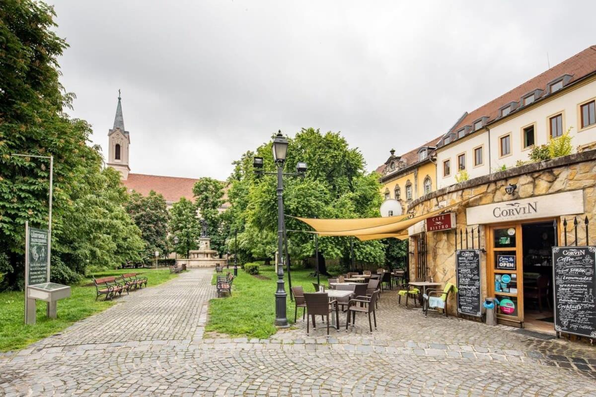 Castle View - New - Romantic Budapest Exterior photo